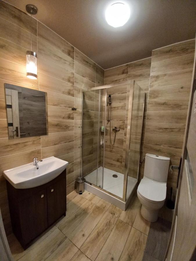 Good Night Noclegi & Strefa Z Sauna I Jacuzzi Ogolnodostepna Lub Na Wylacznosc Czechowice-Dziedzice Eksteriør bilde