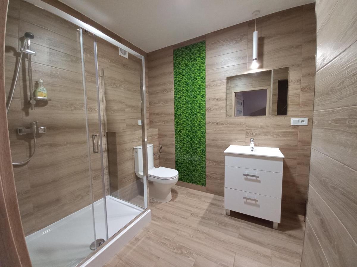 Good Night Noclegi & Strefa Z Sauna I Jacuzzi Ogolnodostepna Lub Na Wylacznosc Czechowice-Dziedzice Eksteriør bilde