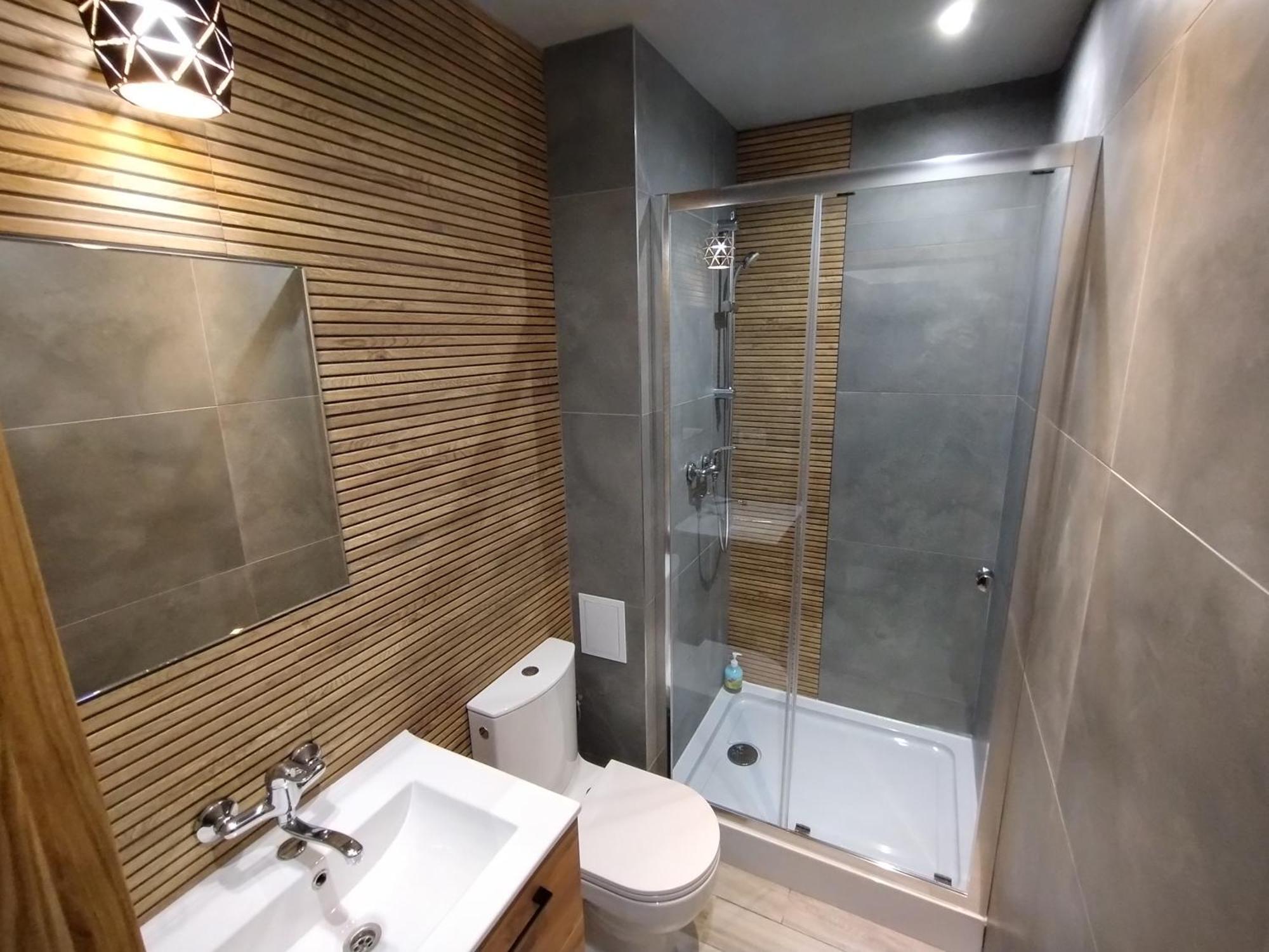 Good Night Noclegi & Strefa Z Sauna I Jacuzzi Ogolnodostepna Lub Na Wylacznosc Czechowice-Dziedzice Eksteriør bilde