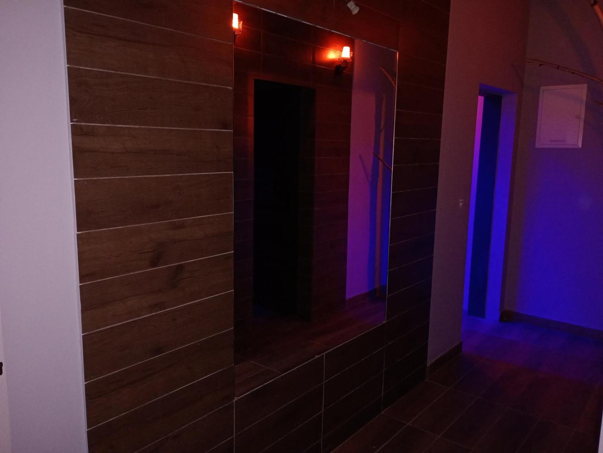 Good Night Noclegi & Strefa Z Sauna I Jacuzzi Ogolnodostepna Lub Na Wylacznosc Czechowice-Dziedzice Eksteriør bilde