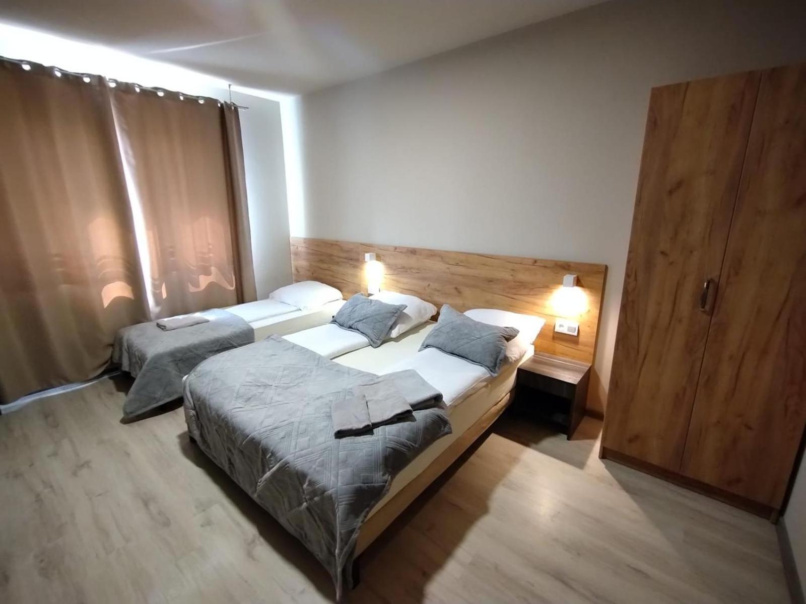 Good Night Noclegi & Strefa Z Sauna I Jacuzzi Ogolnodostepna Lub Na Wylacznosc Czechowice-Dziedzice Eksteriør bilde